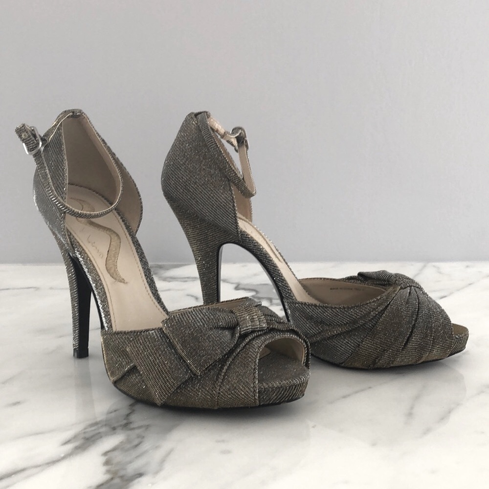 Nina Metallic Bow Peep-toe Heels